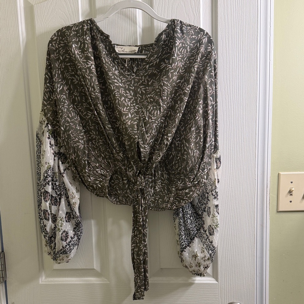 Vintage Havana Olive Floral Blouse